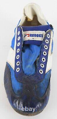 1974-76 Robin Yount Milwaukee Brewers Game Worn Brooks Cleat (MEARS LOA)