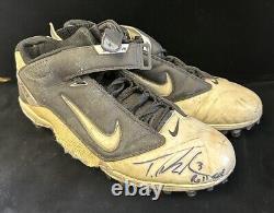 2009-11 Trent Richardson Alabama Roll Tide DUAL SIGNED GAME USED Football Cleats