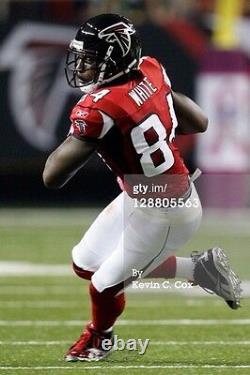 2011 Roddy White TD Game Used Worn 2x Signed Falcons NFL Football Cleats COA