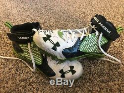2015 Russell Wilson Signed Game Used Worn Cleats Seahawks vs CHI 9/27/15 COA