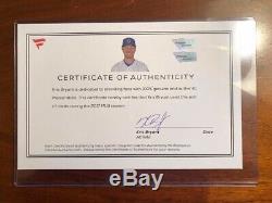 2016 World Series Chicago Cubs Kris Byant Game used cleats. MLB Holo, 1/1