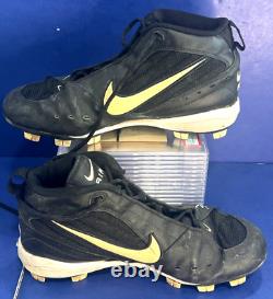 Alex Gonzalez Signed 2003 World Series Game Used Cleats JSA AU08452 & 3 n9s