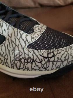 Andruw Jones Signed Autographed Game Issued Cleats Yankees Braves Dodgers