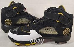 Andruw Jones Team Issue Nike Air Force 1 Jordan Fusion 5 Shoe Signed Game Cleats