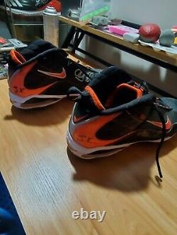 Aubrey Huff Game Used / Signed Cleats GIANTS ORIOLES