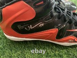 Brian Urlacher Chicago Bears Game Used Worn Cleats 2010 Signed Urlacher Auth