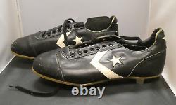 Catfish Hunter Game Used Cleats From NYC Police Officer