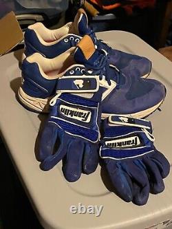 Chicago Cubs Victor Caratini game used and auto shoes plus batting gloves with COA