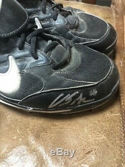 Curtis Granderson Game Used Cleats Autograohed 2007 20/20/20/20 Year