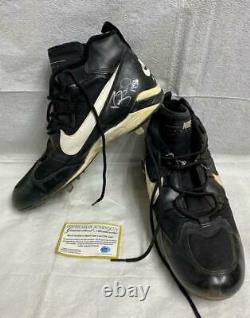 Darryl Strawberry Signed Game Used 1996 NY Yankees Cleats with Certificate