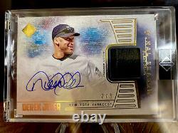 Derek Jeter Final Season Cleat Relic Auto, Game Used SSP 2/3 Captains Collection