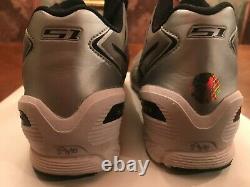 ICHIRO Mariners 2012 Game Used Autographed #51 Asics Turf Shoes ICHIRO COA