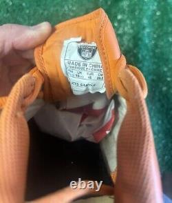 John Elway Terrell Davis Shannon Sharpe Broncos Signed / Autographed Game Cleat
