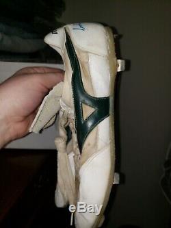 Jose Canseco Game Used Rookie Mizuno Cleats JSA AUTHENTICATION