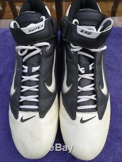 Julius Peppers Chicago Bears Game Used Game Worn Cleats