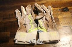 Kansas City Royals BRETT PHILLIPS game used autographed cleats & Batting Gloves
