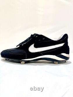 Mariano Rivera GAME USED Signed Cleat Steiner / Rivera DUAL COA, VERY RARE 2006