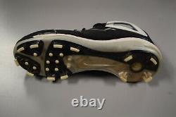 Melky Cabrera Signed 2006 Game Used Cleat Rookie Season Jordan Brand NYY BC4176