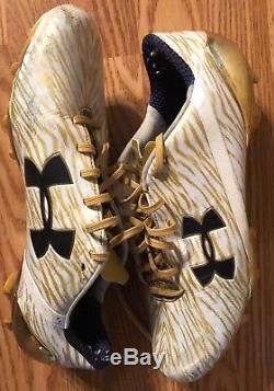NOTRE DAME FOOTBALL TEAM ISSUED WILSON FOOTBALL/ 2016 Game Used Cleats Size 12.5