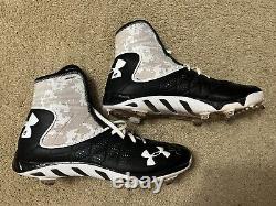 Neil Walker 2015 Game Used Worn Cleats Signed Pittsburgh Pirates