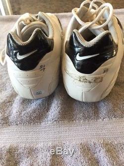 Oakland Raiders Jerry Porter Game Used Auto NIKE Football Cleats