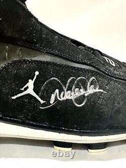 RARE Derek Jeter GAME USED Signed Cleat DUAL Steiner / Jeter COA NY Yankees