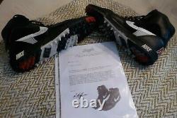 REGGIE WHITE Game Worn & Signed Nike Football Cleats-Lelands & JSA Authenticated