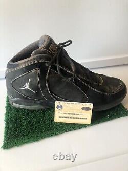 Rare Black Chrome Metal New York Yankees Derek Jeter 2009 Game Used Cleat