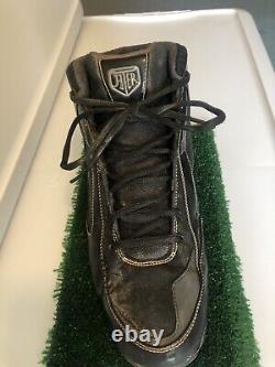 Rare Black Chrome Metal New York Yankees Derek Jeter 2009 Game Used Cleat