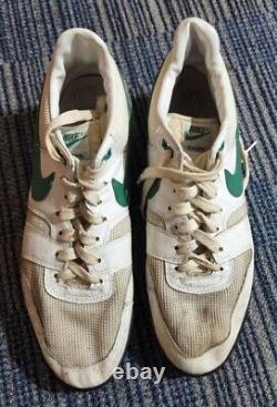 Reggie White #92 Hand Signed Phila Eagles Game Used Worn Cleats Spikes Shoes JSA