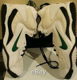 Reggie White Game Used Cleats Game WornGreen Bay Packers personal Collection