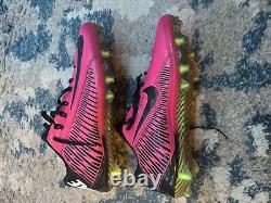 Seahawks Breast Cancer Game-Worn Cleats Kelcie McCray 10/05/2015 PSA Certified