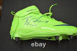 Thomas Rawls Game Used Cleats Seahawks Green Color Rush Autographed JSA Pair BNE