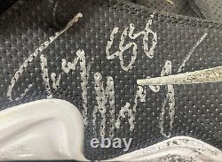 Tony Gonzalez Kansas City Chiefs Autographed Signed 2008 Game Used Nike Cleat