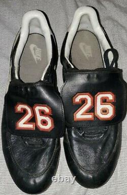 Wade Boggs Boston Red Sox 1988 Game Worn Used Nike #26 Baseball Spikes Cleats